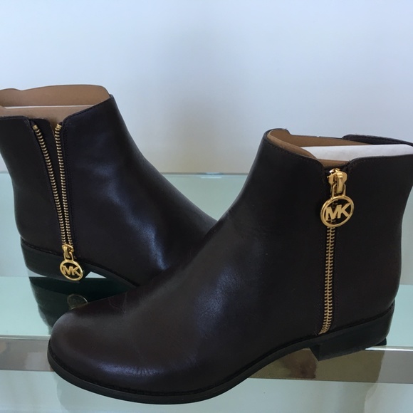 MICHAEL Michael Kors Lainey Flat Booties Dark Brown 7.5 - Picture 3 of 9